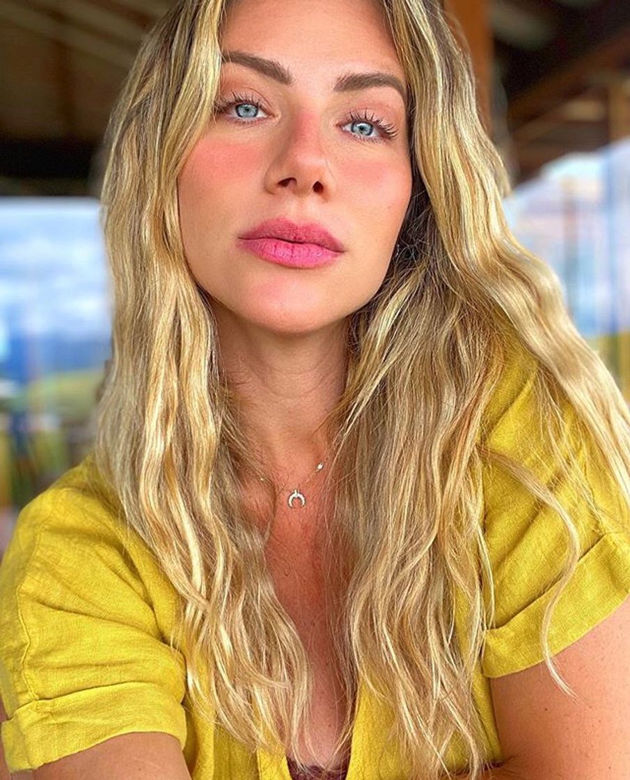 Fashion Giovanna Ewbank