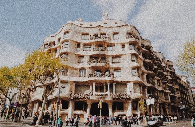 Restaurantes La Pedrera