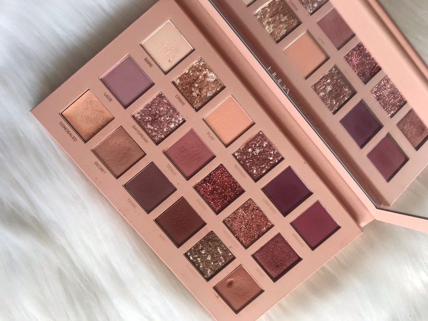 Moda The new nude Huda Beauty 