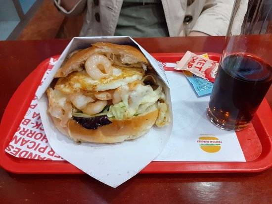 Restaurants Tropical Burguer D. Manuel II
