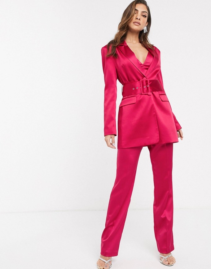 Product Traje de satén rosa fucsia con cinturón 