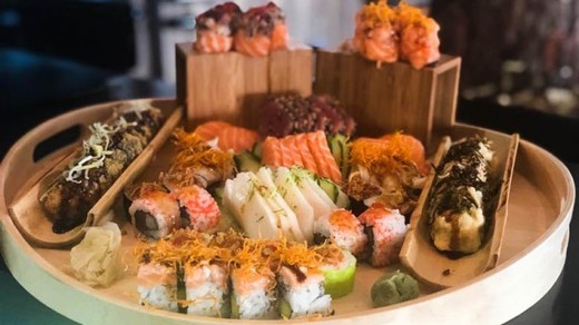 YÜJIN Premium Sushi (Feira)