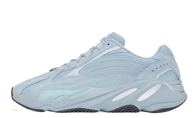 Product Yeezy 700