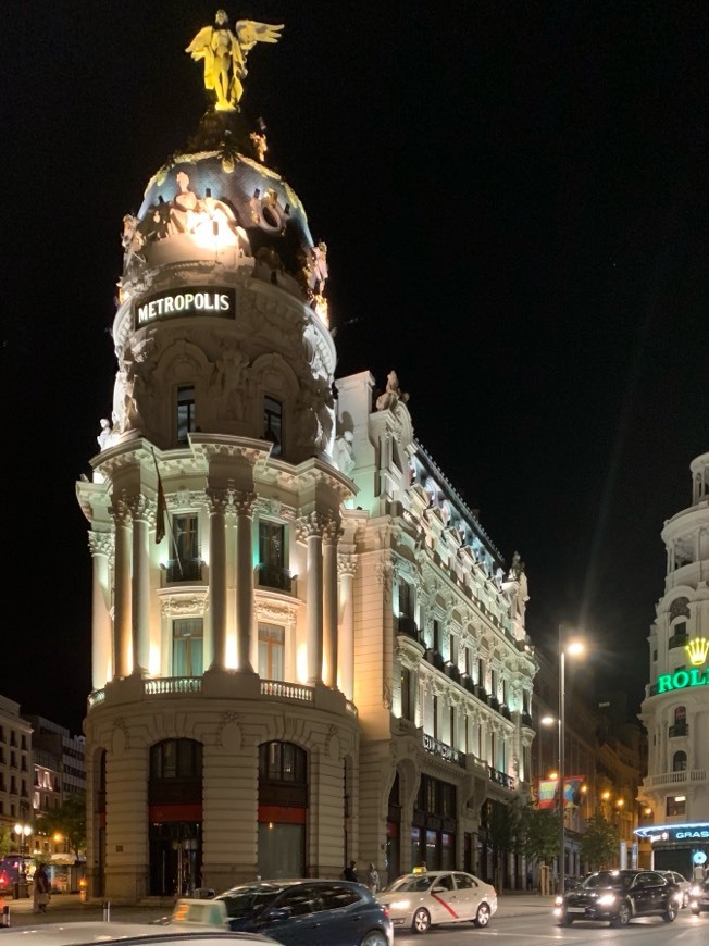 Lugar Edificio Metrópolis