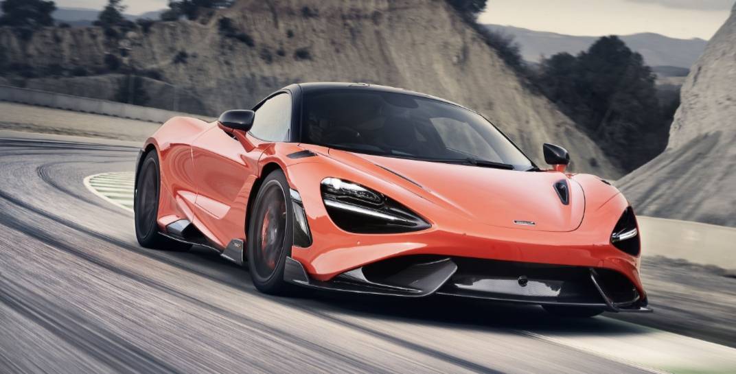 Social Mclaren 765LT