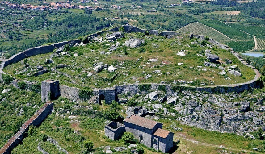 Place Castelo de Ansiães