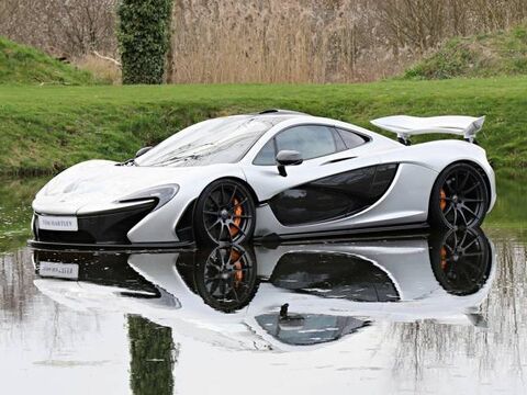 Moda McLaren P1