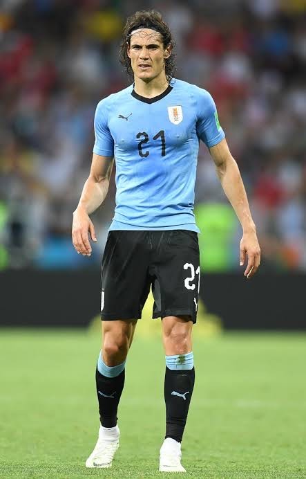 Social Edinson Cavani