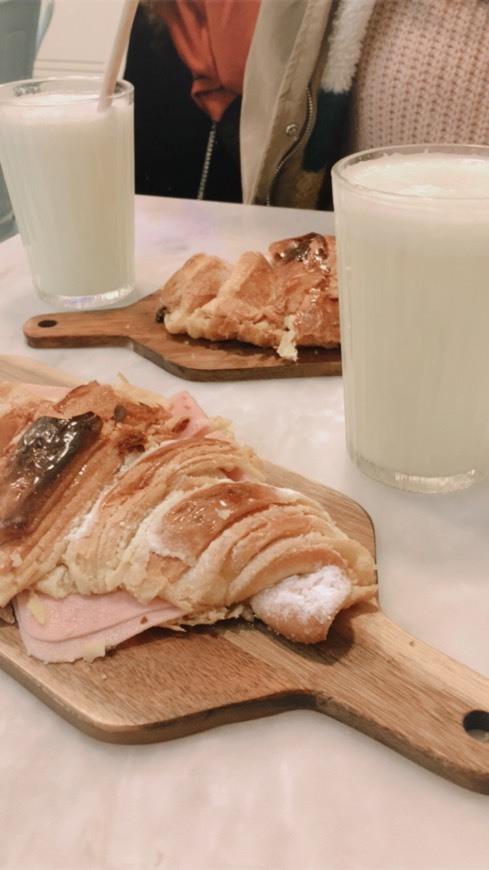 O Melhor Croissant Da Minha Rua