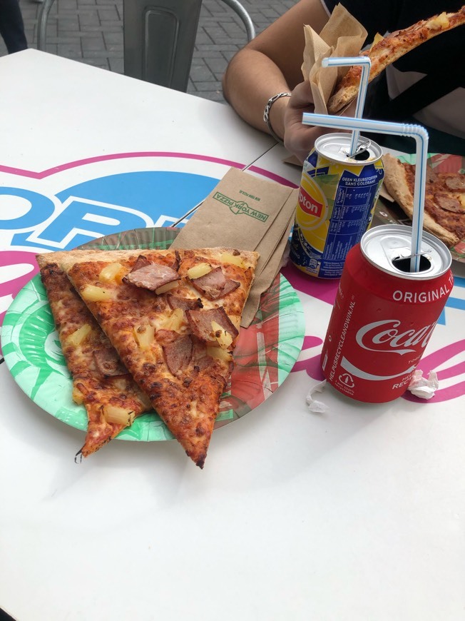 Lugar New York Pizza