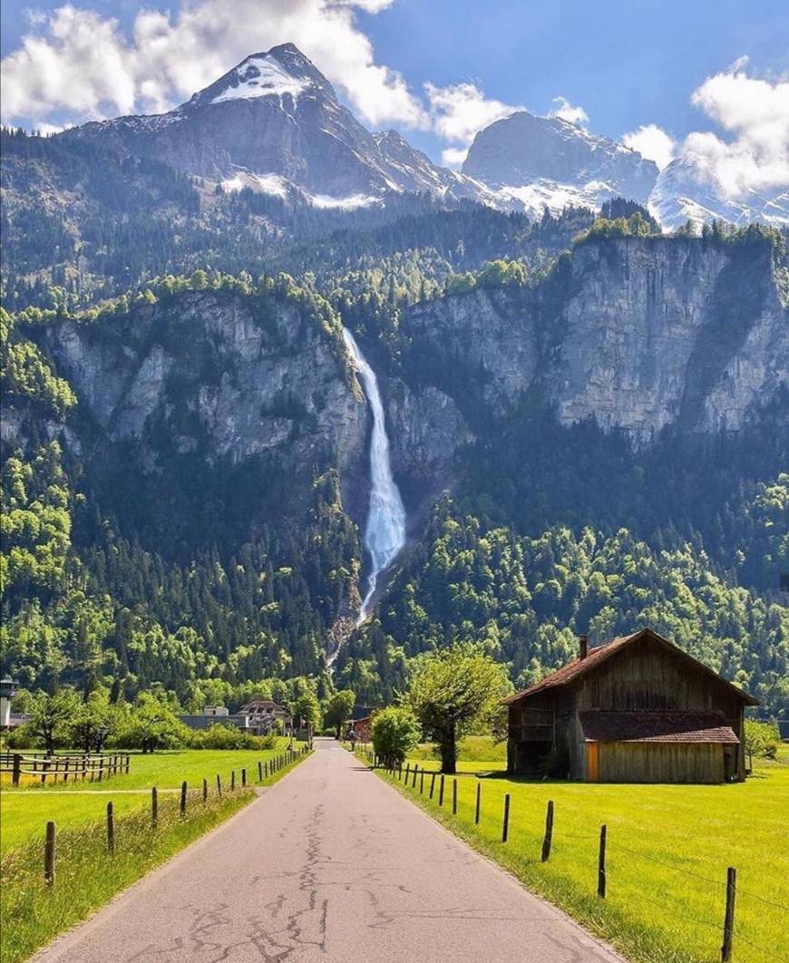 Place Suiza