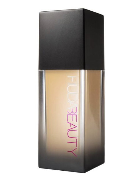 Moda HudaBeauty Faux-Filter Foudation 