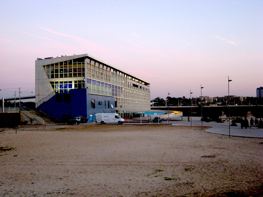 Restaurantes Edifício Transparente