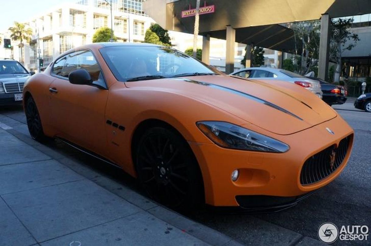 Moda Maserati Laranja