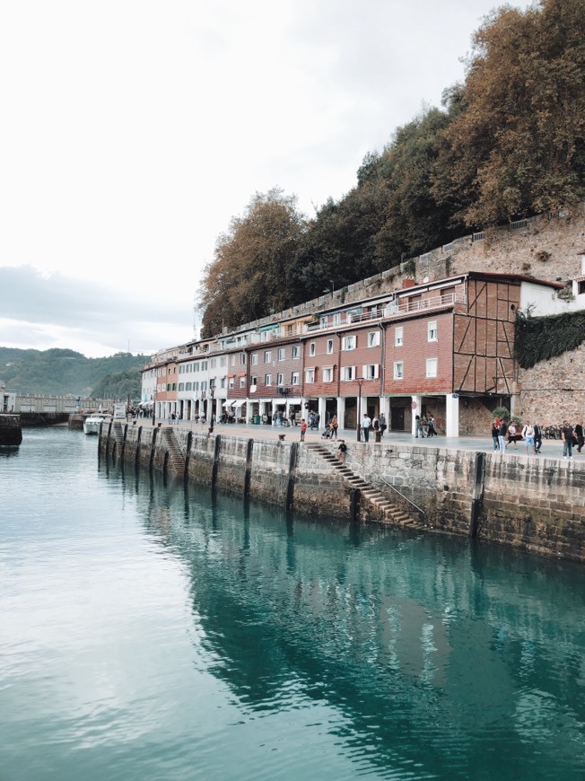 Lugar Donostiako portua