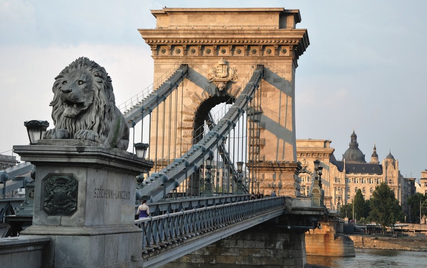 Place Puente de las Cadenas