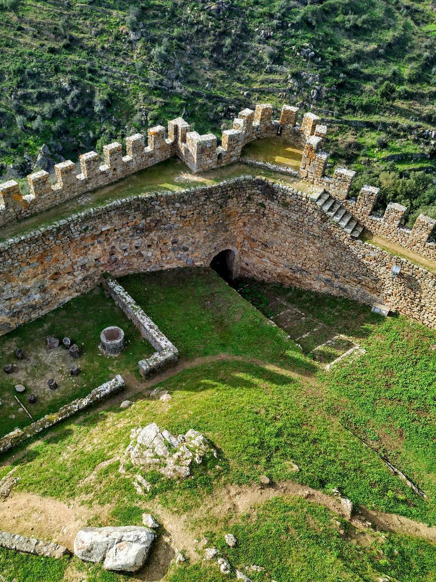 Places Castelo de Belver