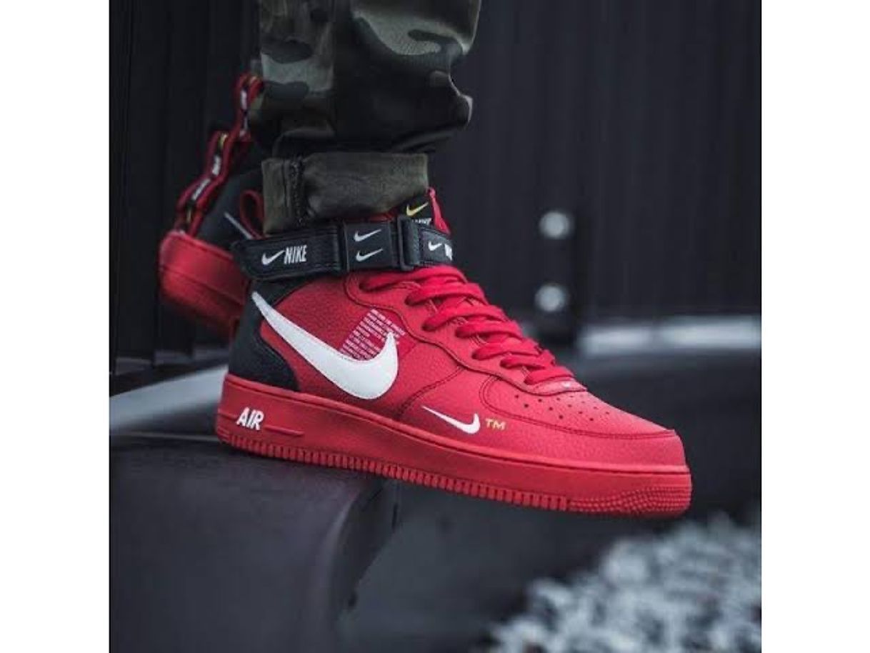 Social tenis nike air force one rojos