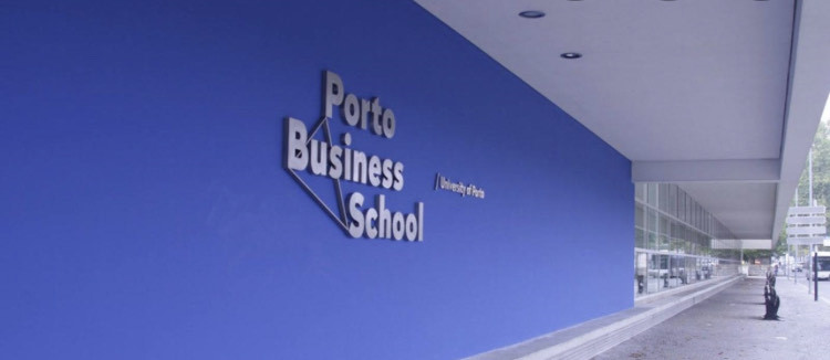 Place Porto Business School