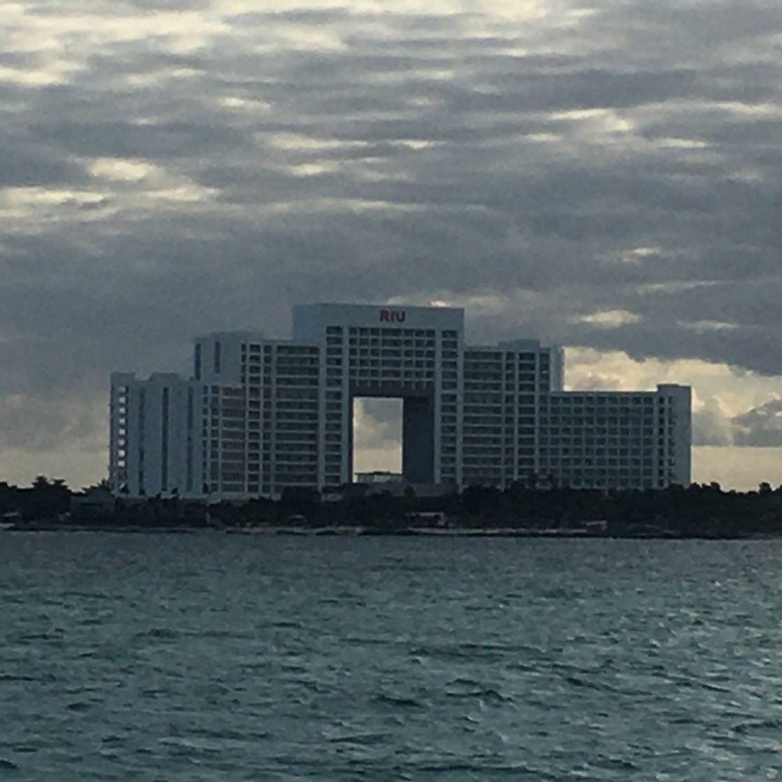 Lugar Riu Palace Peninsula