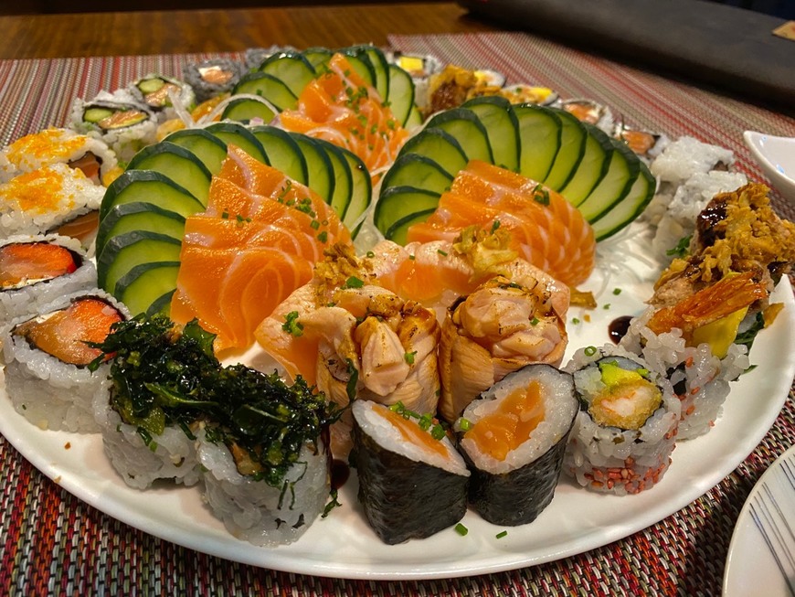 Restaurantes Yokozo Sushi Lounge