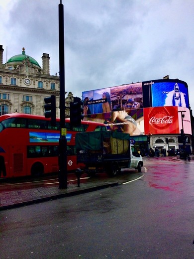 Piccadilly Circus