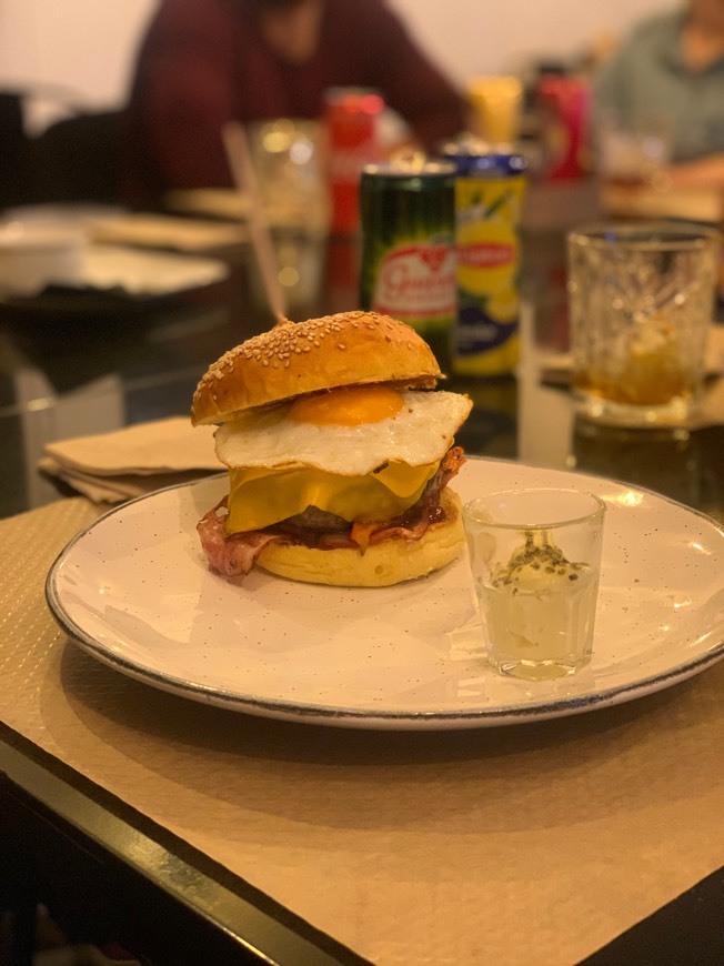 Restaurantes Kury's Burger Bar
