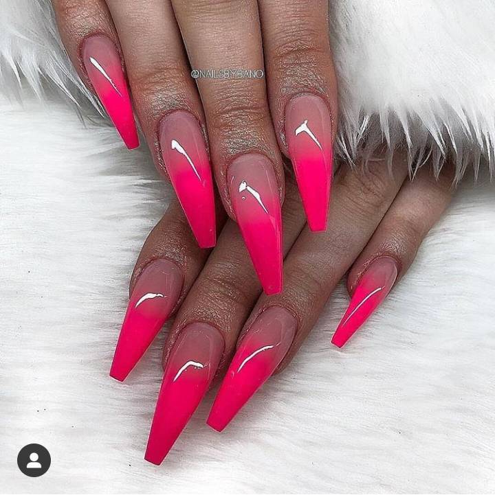 Moda Nails