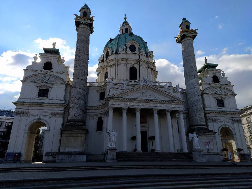 Place Karlskirche