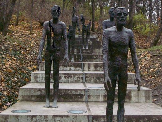 Monumento alle vittime del Comunismo