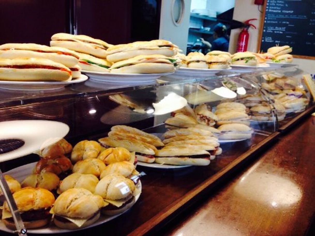 Restaurants Cristanal y Gradinata