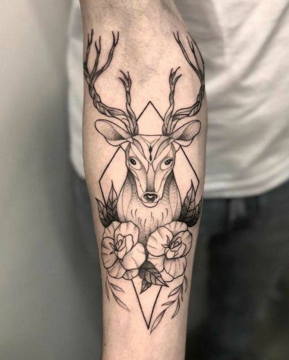 Tattos com formas geométricas 💗