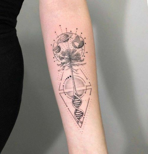 Tattos com formas geométricas ❤