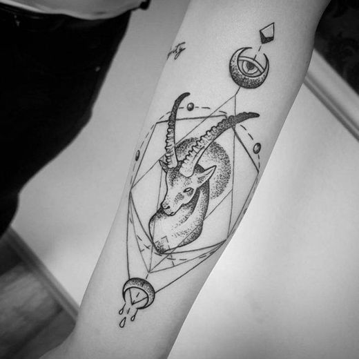 Tatto do signo de capricórnio!💗