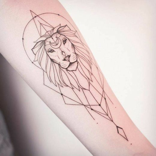Tattos com formas geométricas!💗