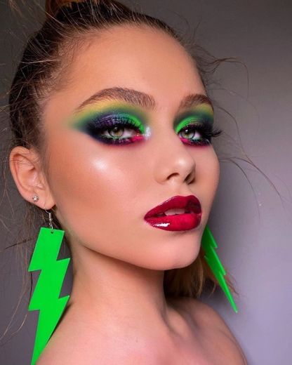 maquiagem verde vibrante 