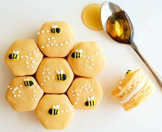 Homemade honey macarons