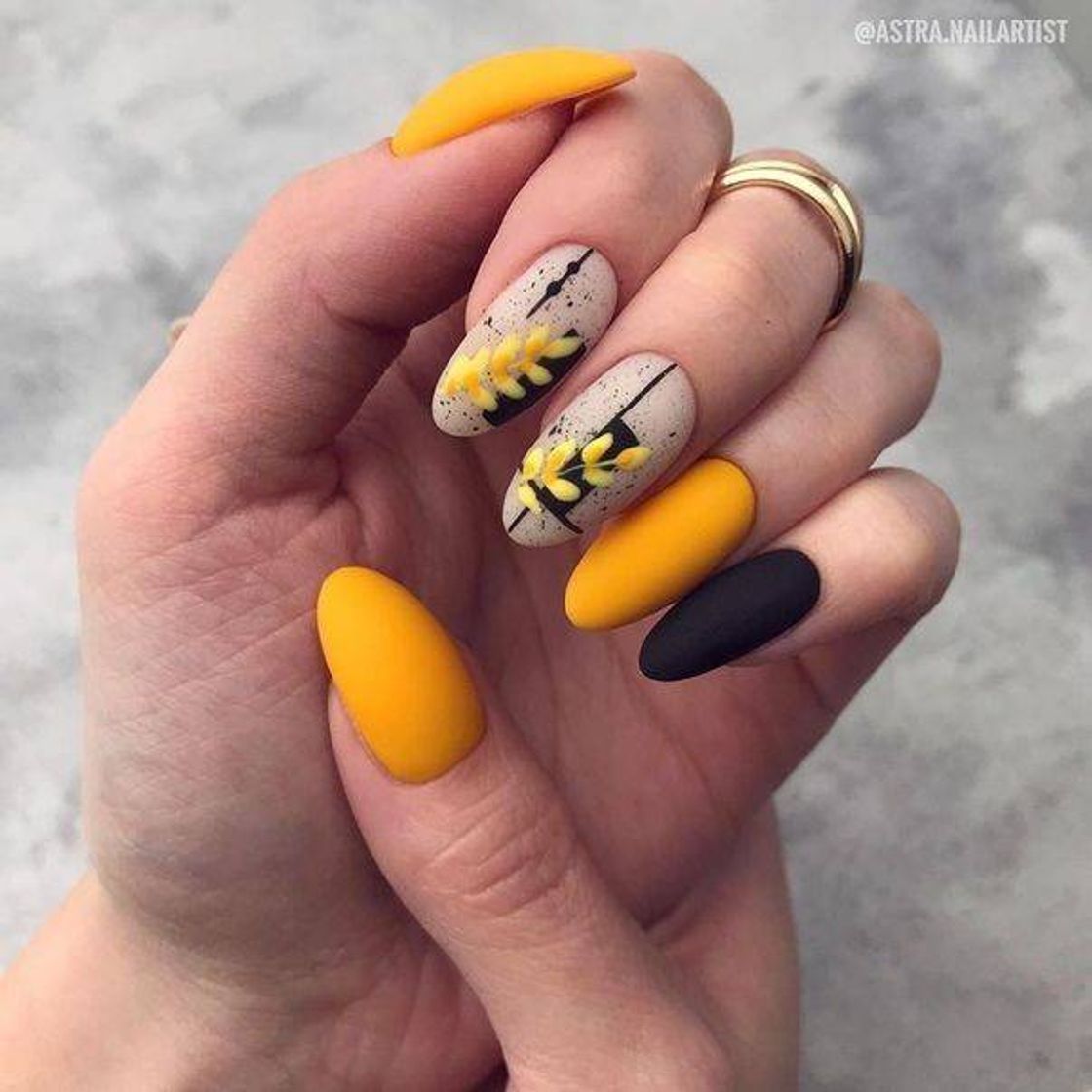 Fashion Nail yellow 💛