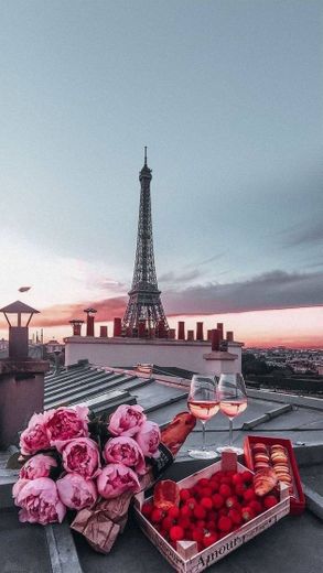 Um sonho ir em Paris viu😍
