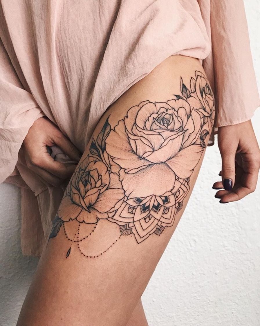 Social Tatuagem feminina 