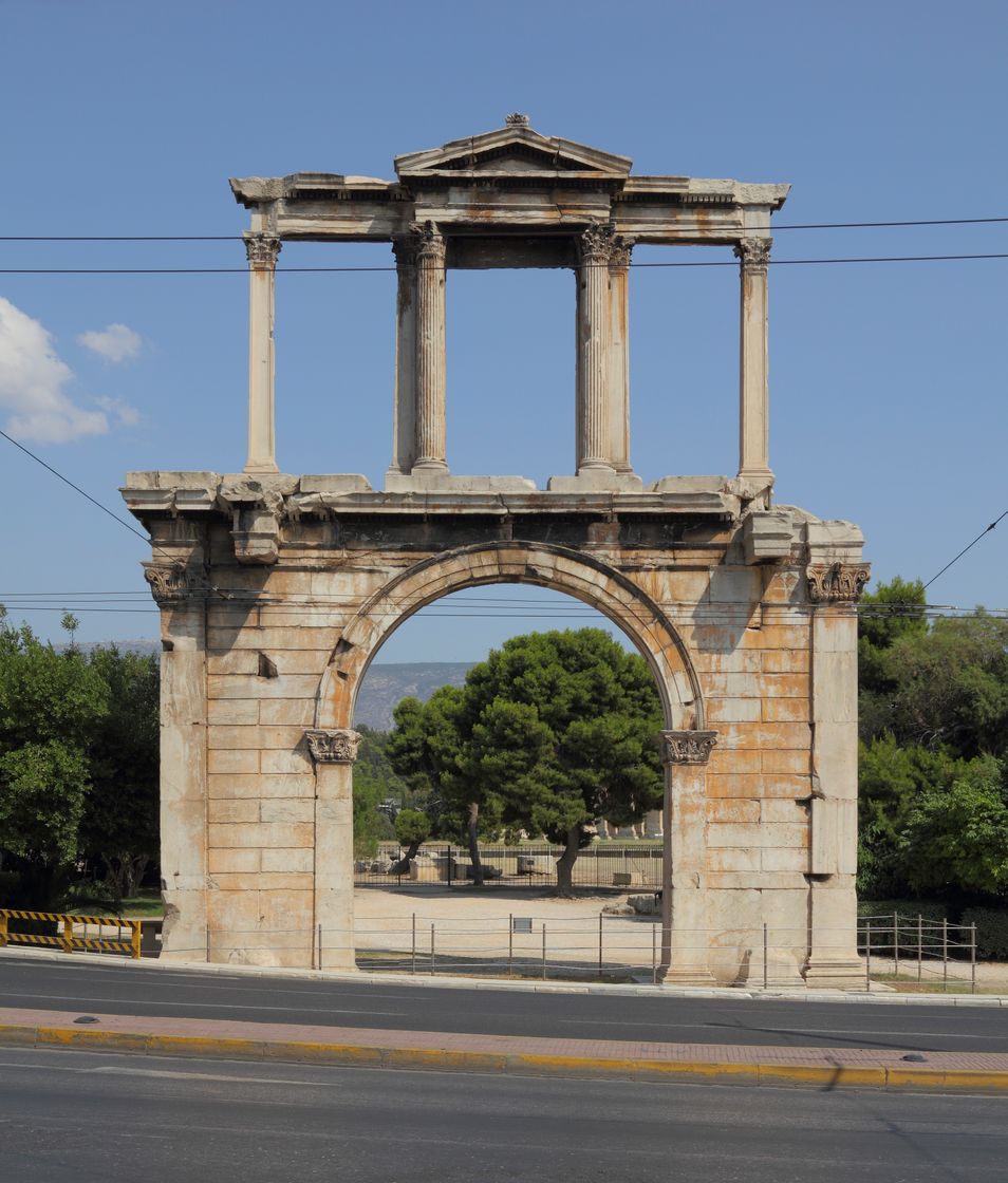 Place Arco de Adriano