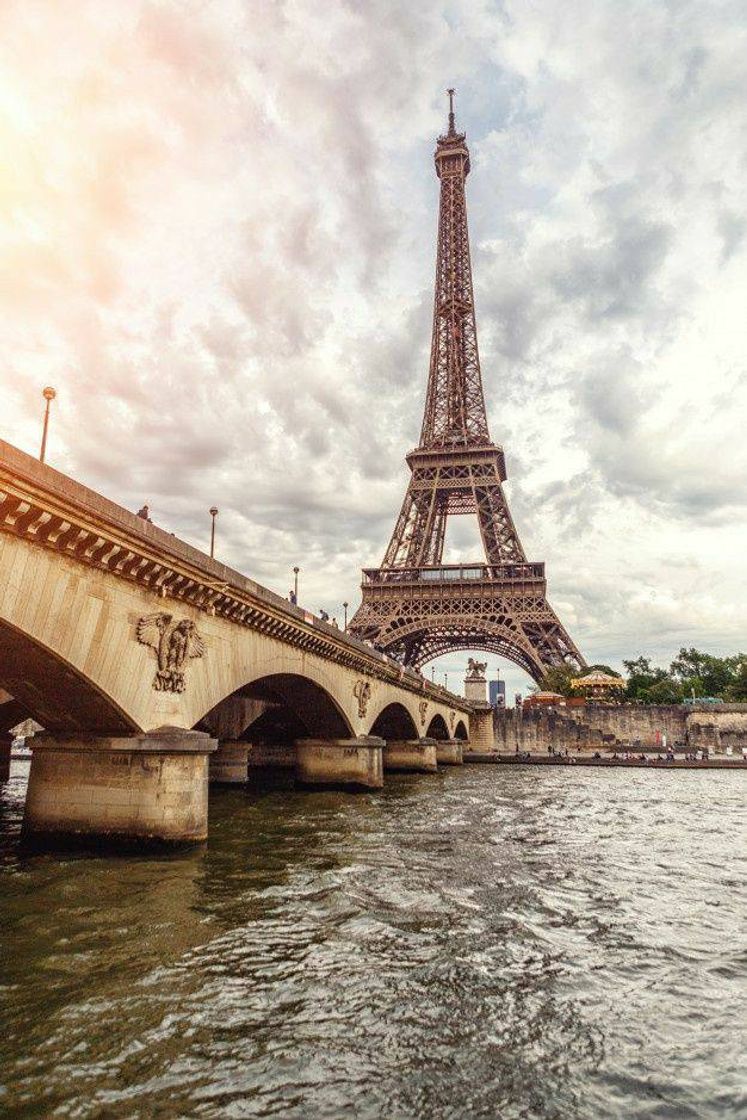 Place Torre Eiffel