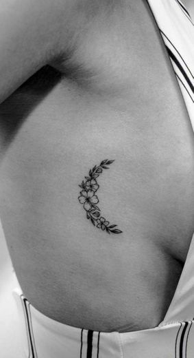 Cute tatoo idea 🌙🌸