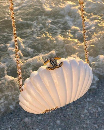 shell shaped chanel bag 👜✨