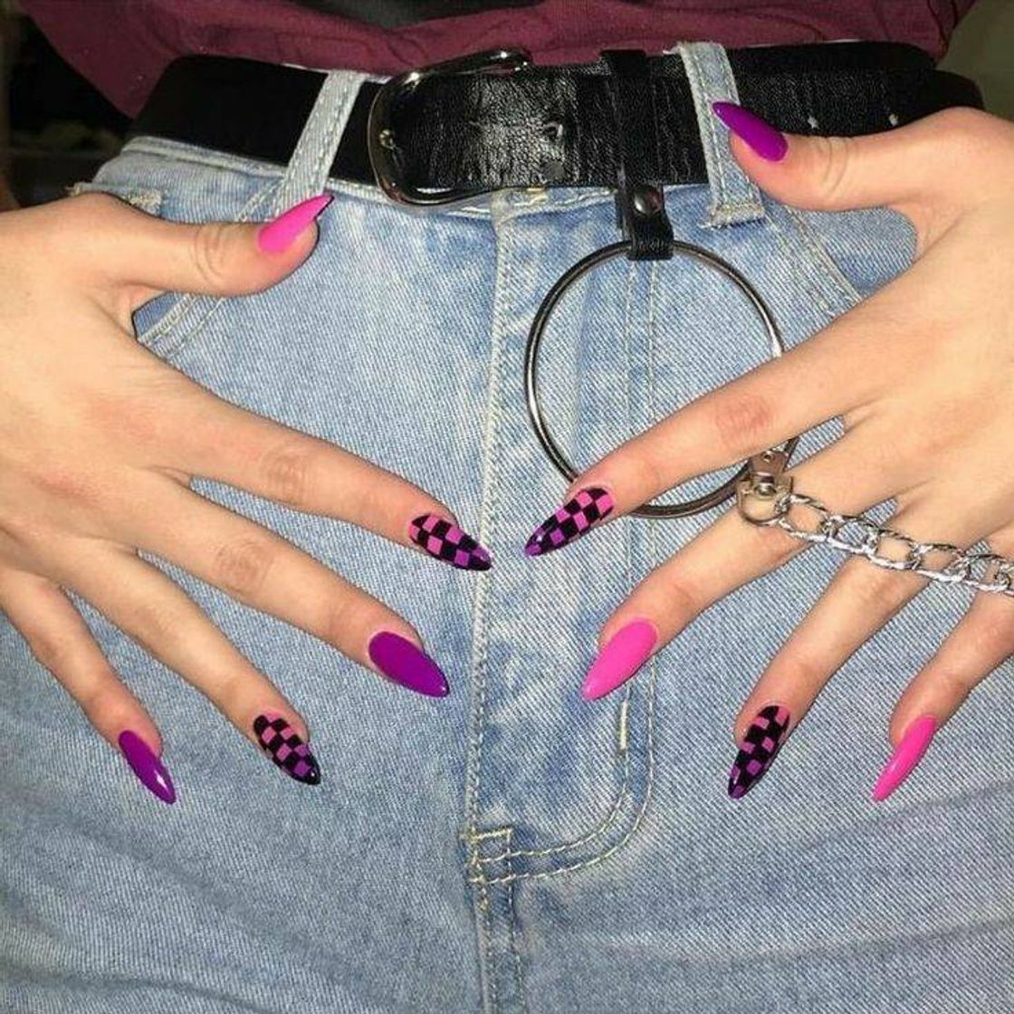 Pink nails💗