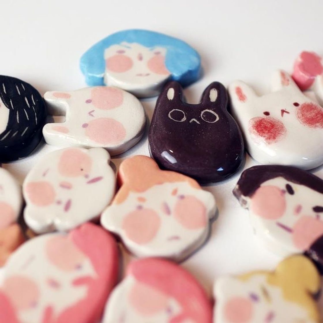 Fashion Clay pins ✨🌱