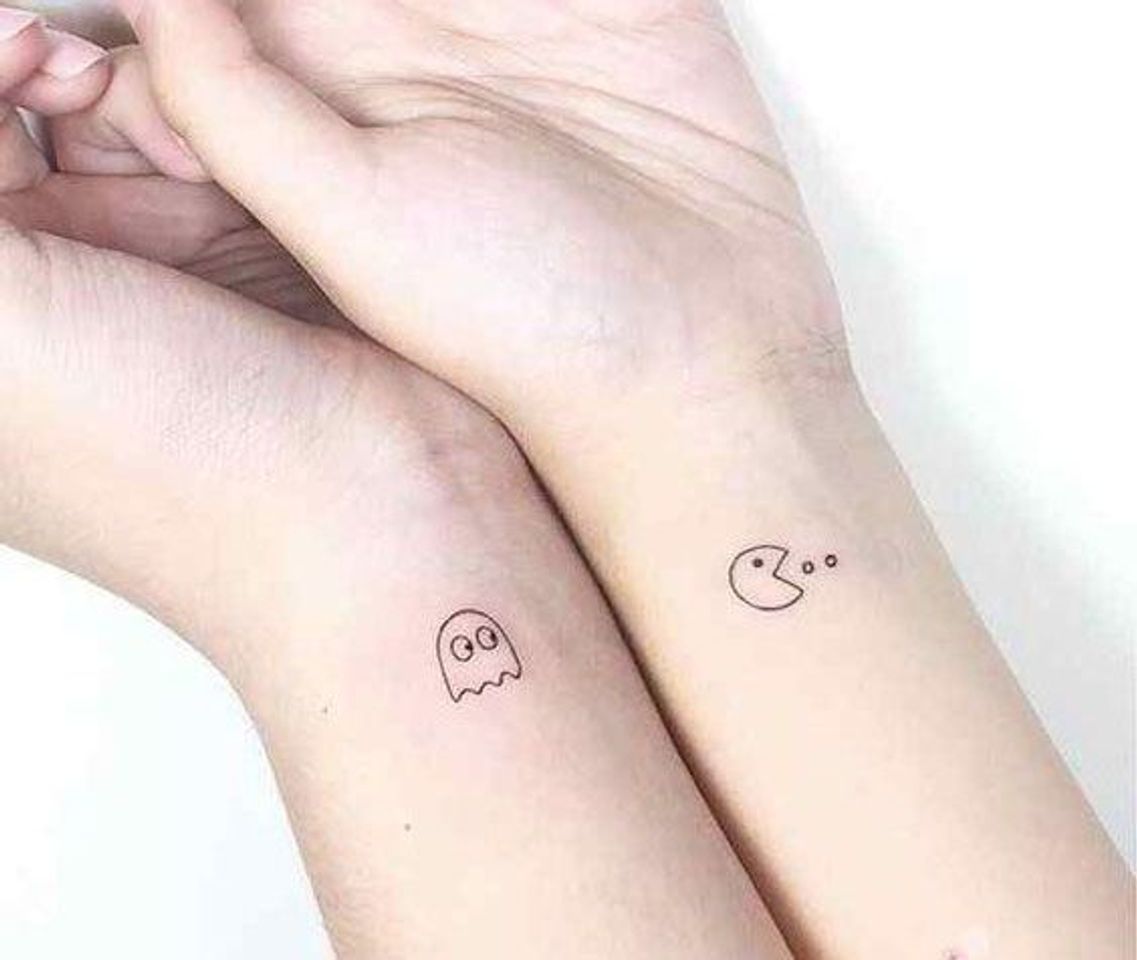 Moda Tatuagens minimalista estão em alta ,algo delicado!