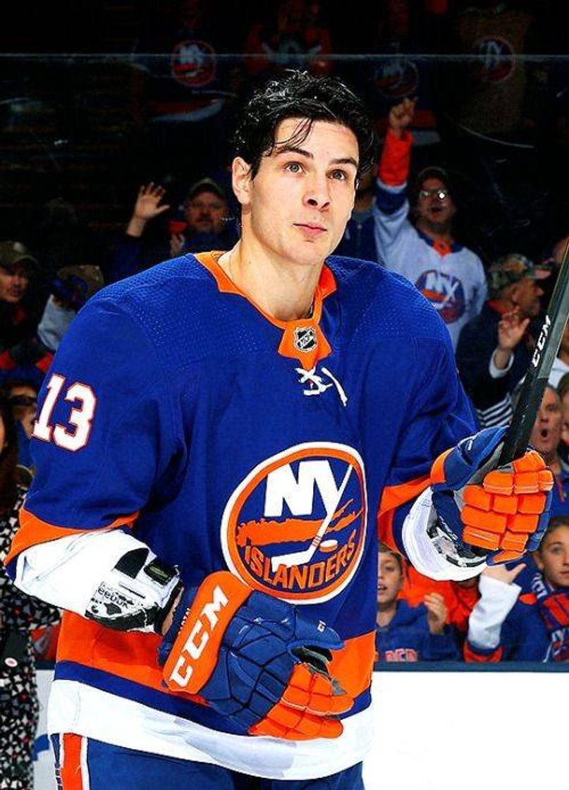 Social Fotos do Mat Barzal