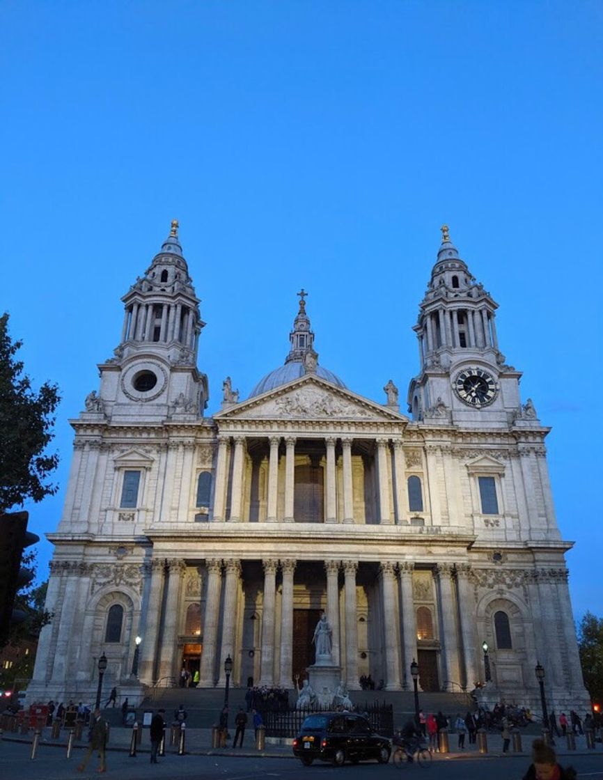 Place Catedral de Saint Paul