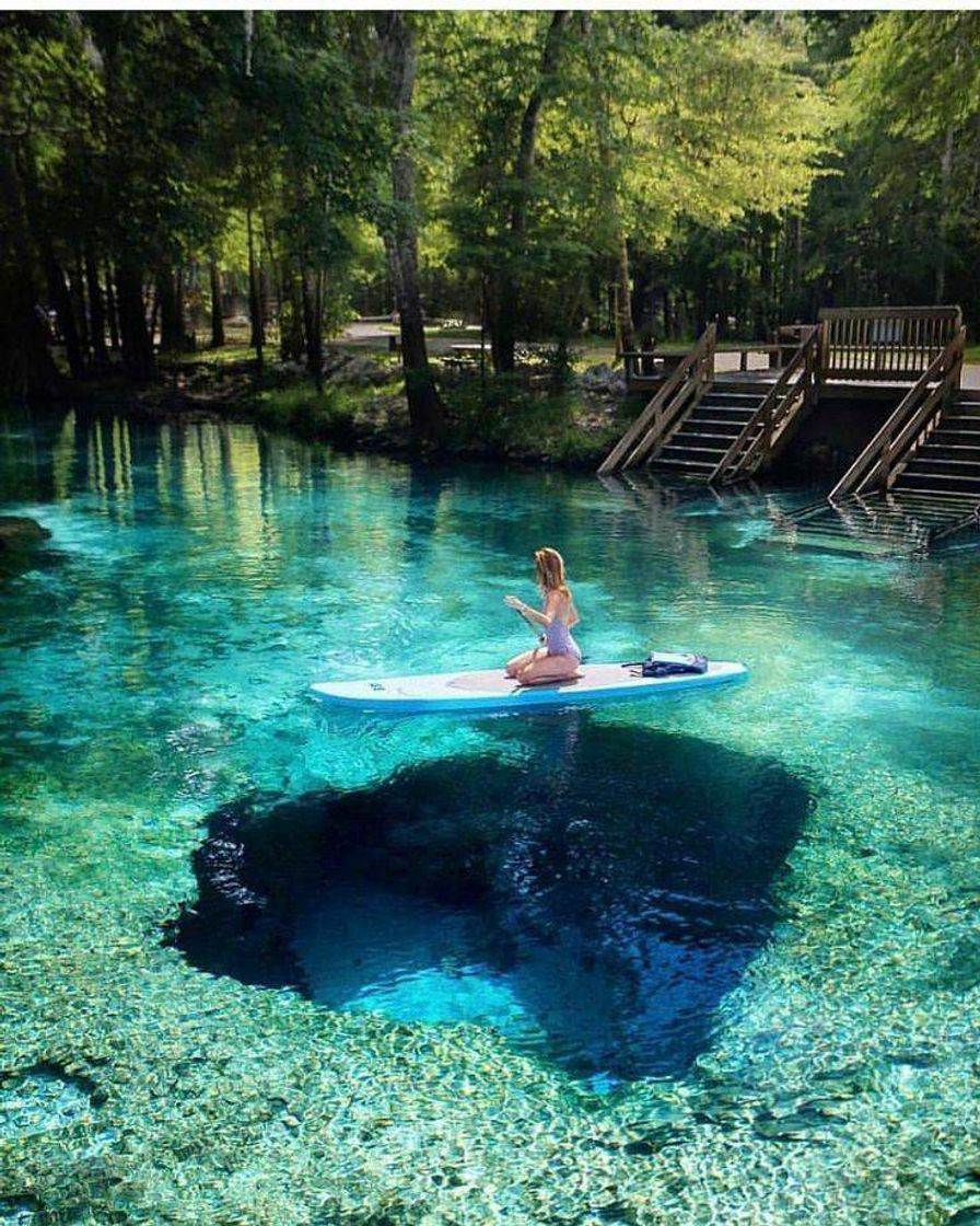 Fashion Ginnie Springs, um paraíso natural localizado em High Spring